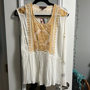 Ranna Gill embroidered blouse.  Size 6